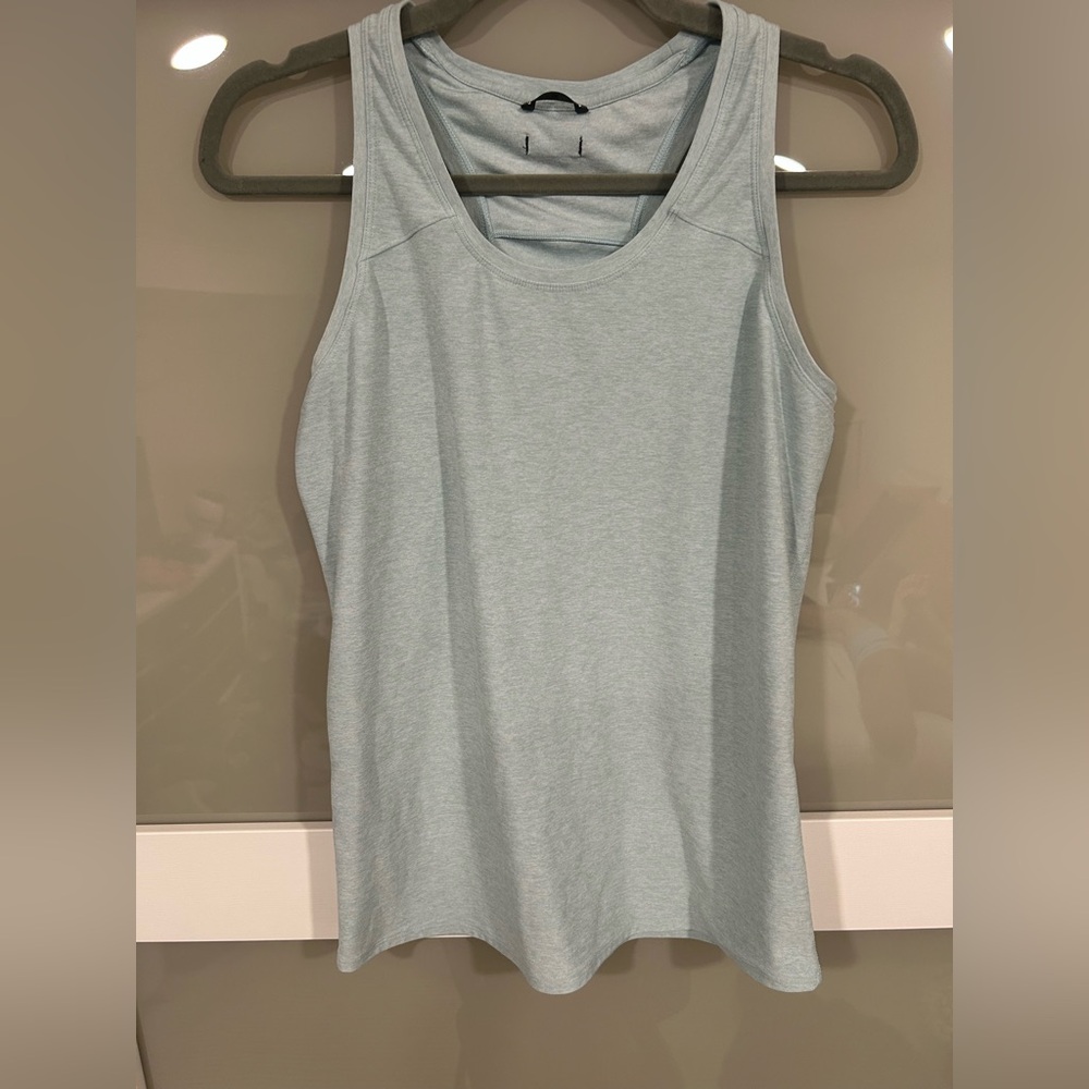 Oiselle Gray/Blue Fitted Sleeveless Tank Top - Picture 6 of 6